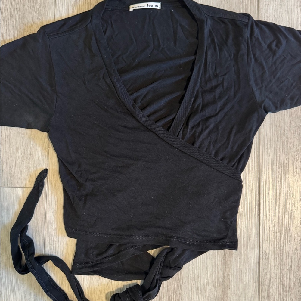 Reformation Jeans Black Wrap Yoga Top Short sleeve Womens Sz XS Pilates Gym